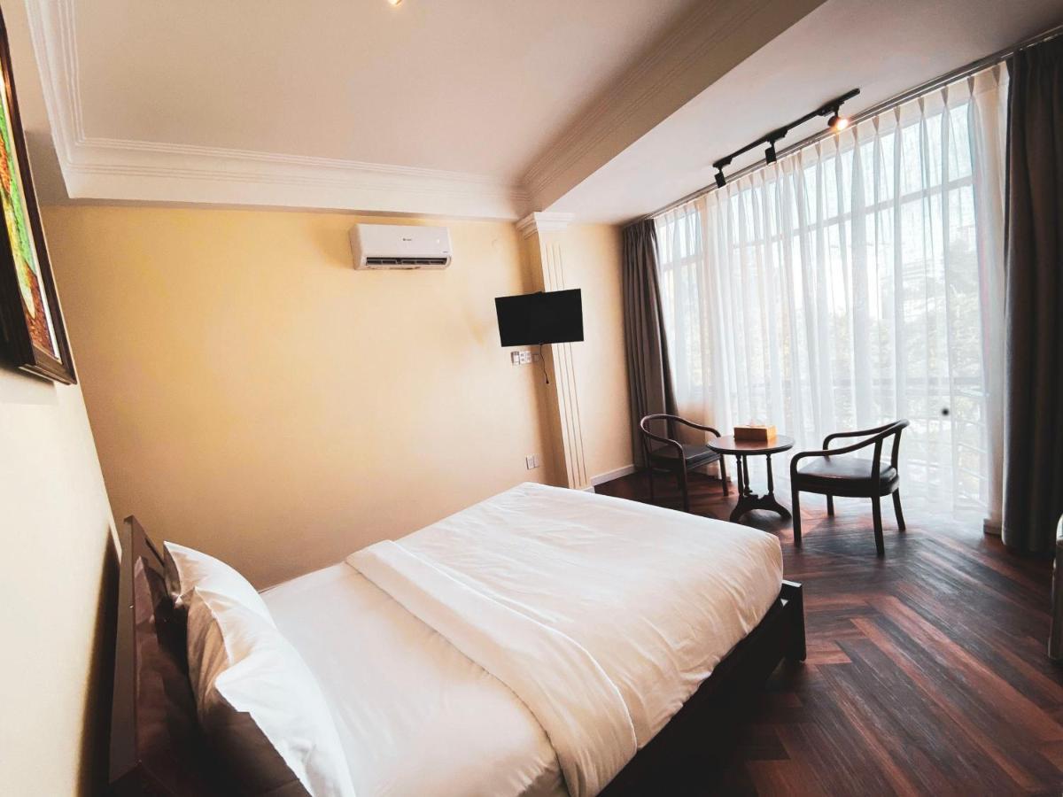 9 Hostel And Suites Ho Chi Minh City Exterior photo